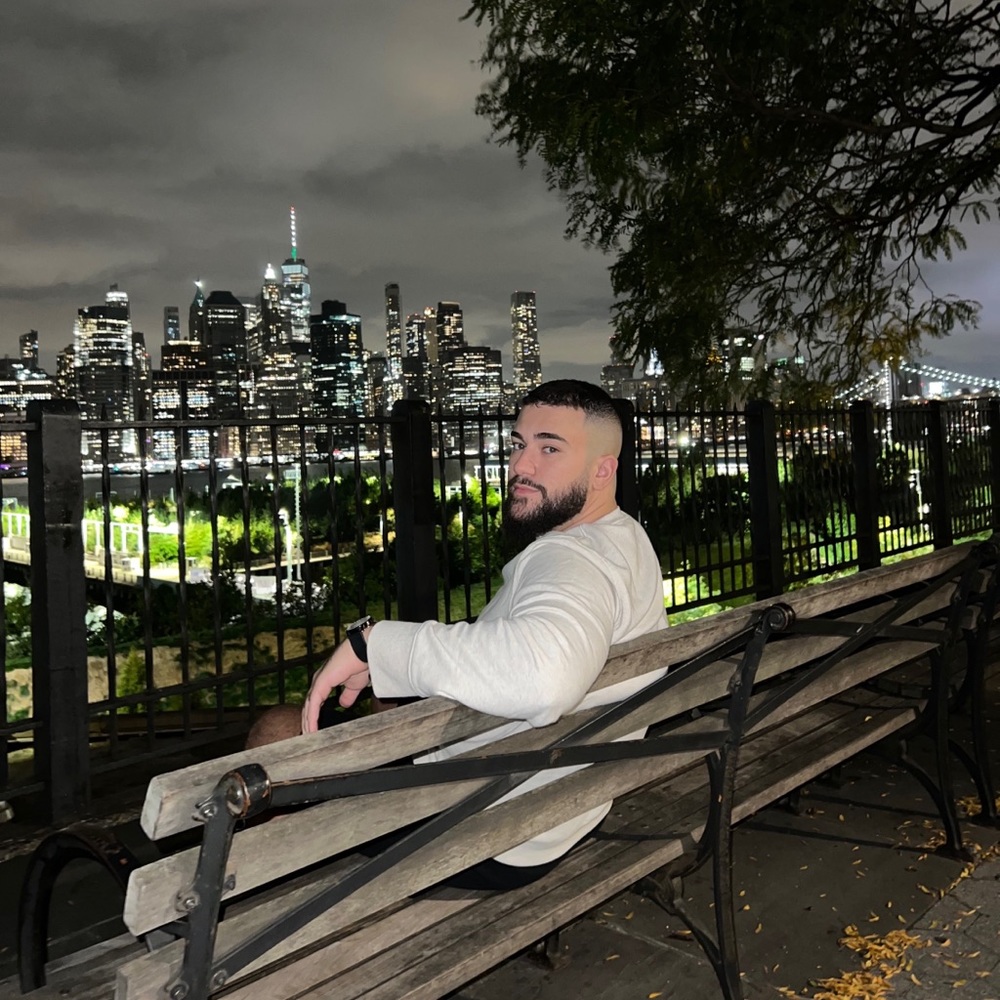 Meet your Posher, Emanuel k